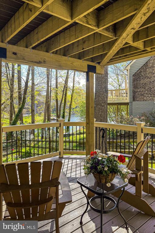 1563 HARPERS COVE LANE