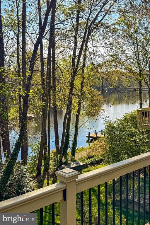 1563 HARPERS COVE LANE