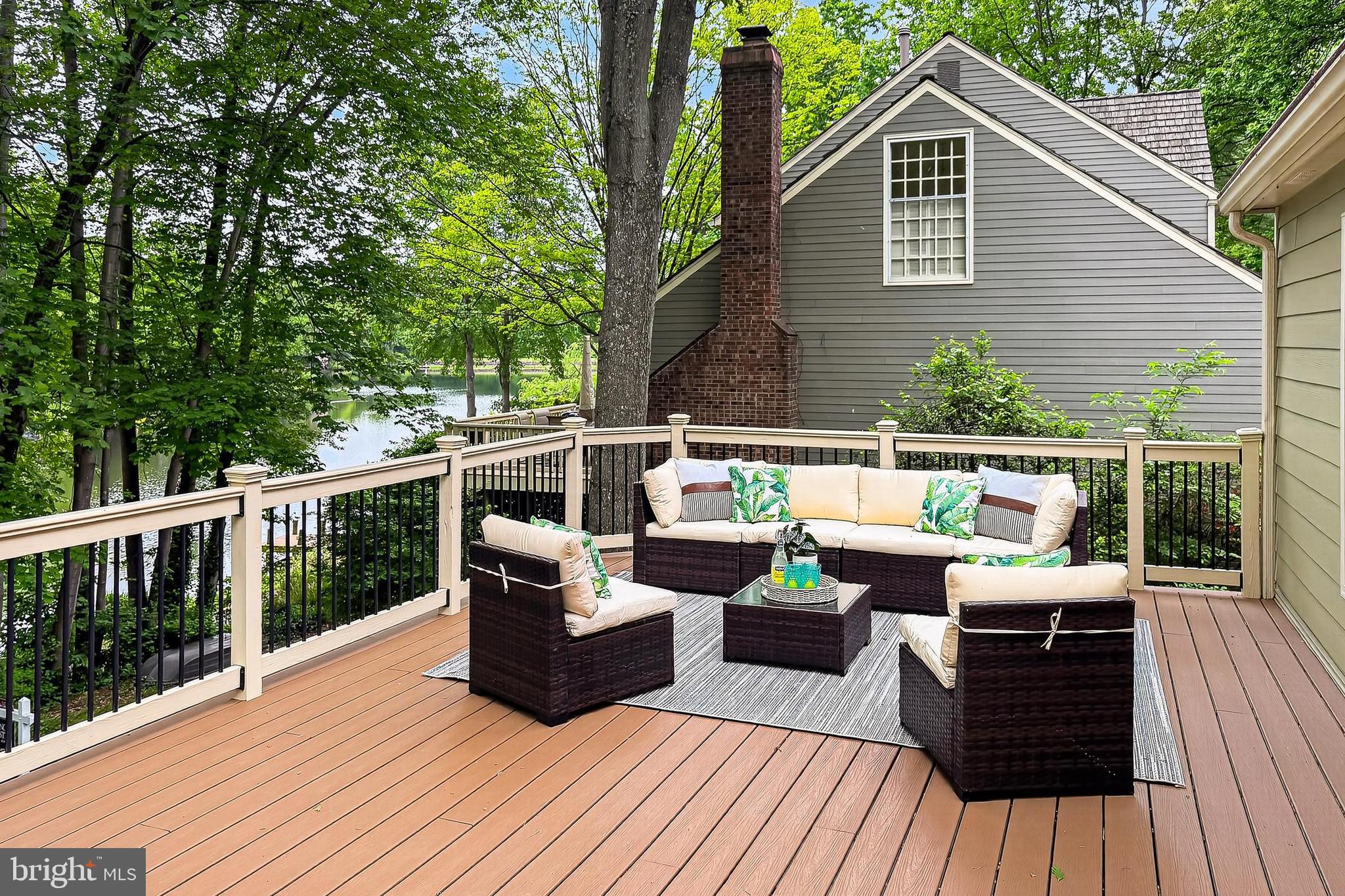 1563 HARPERS COVE LANE