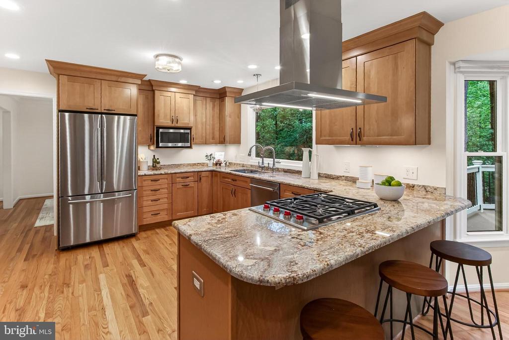 1563 HARPERS COVE LANE