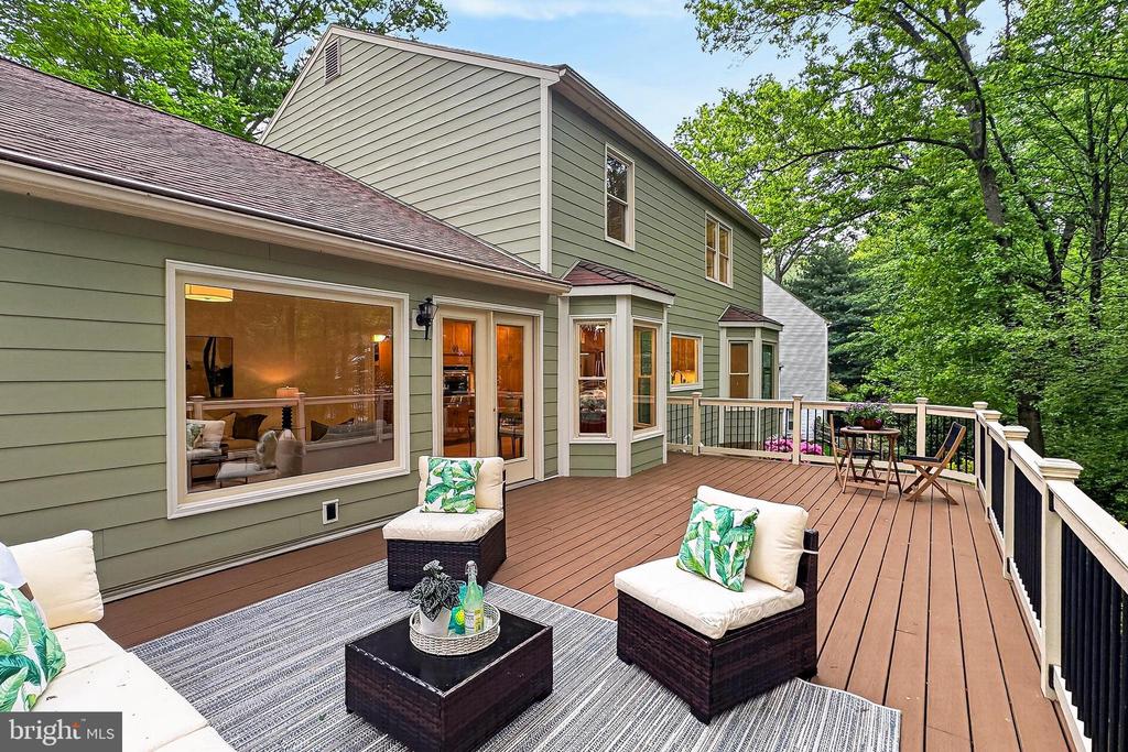 1563 HARPERS COVE LANE