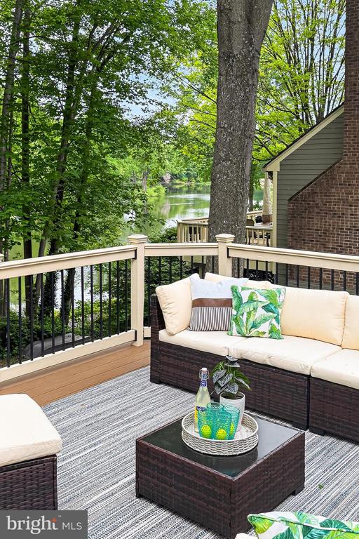 1563 HARPERS COVE LANE
