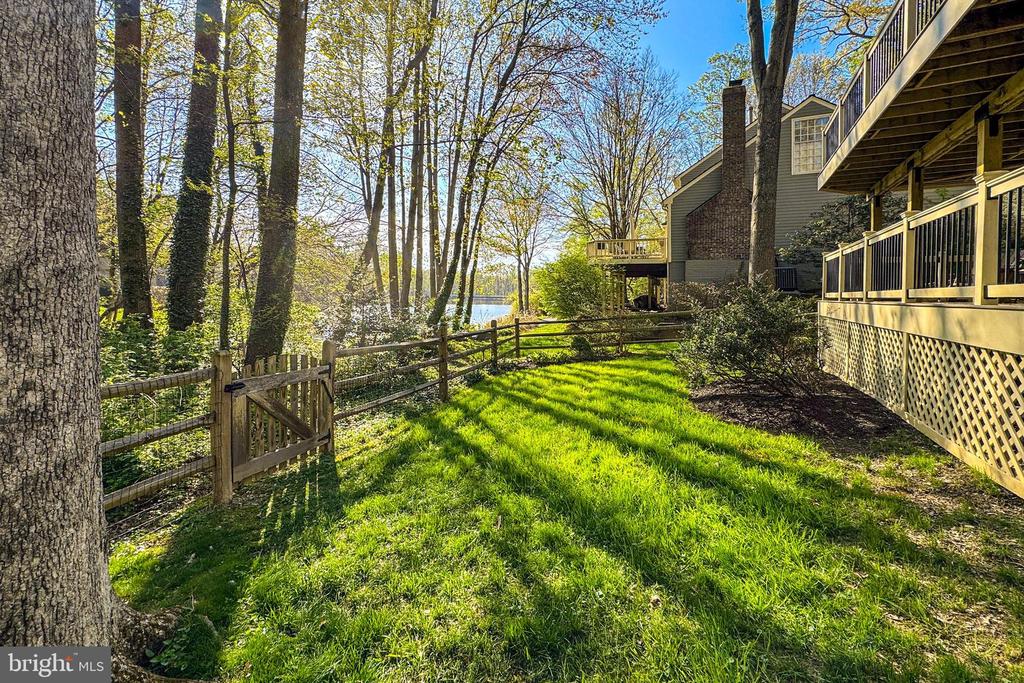 1563 HARPERS COVE LANE