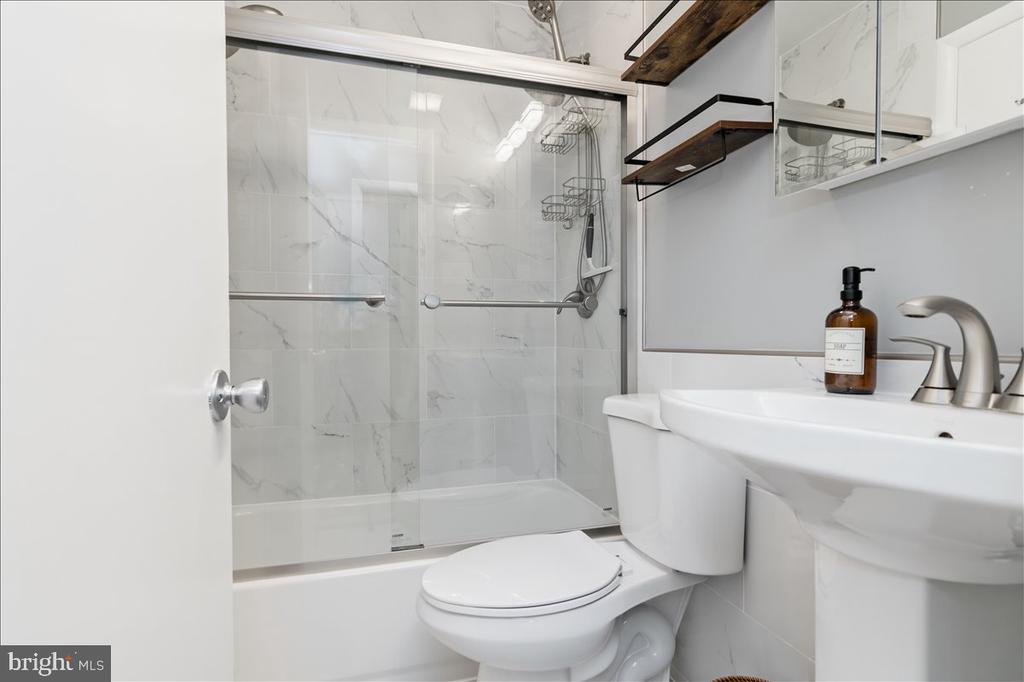 3428 RAMSGATE TERRACE