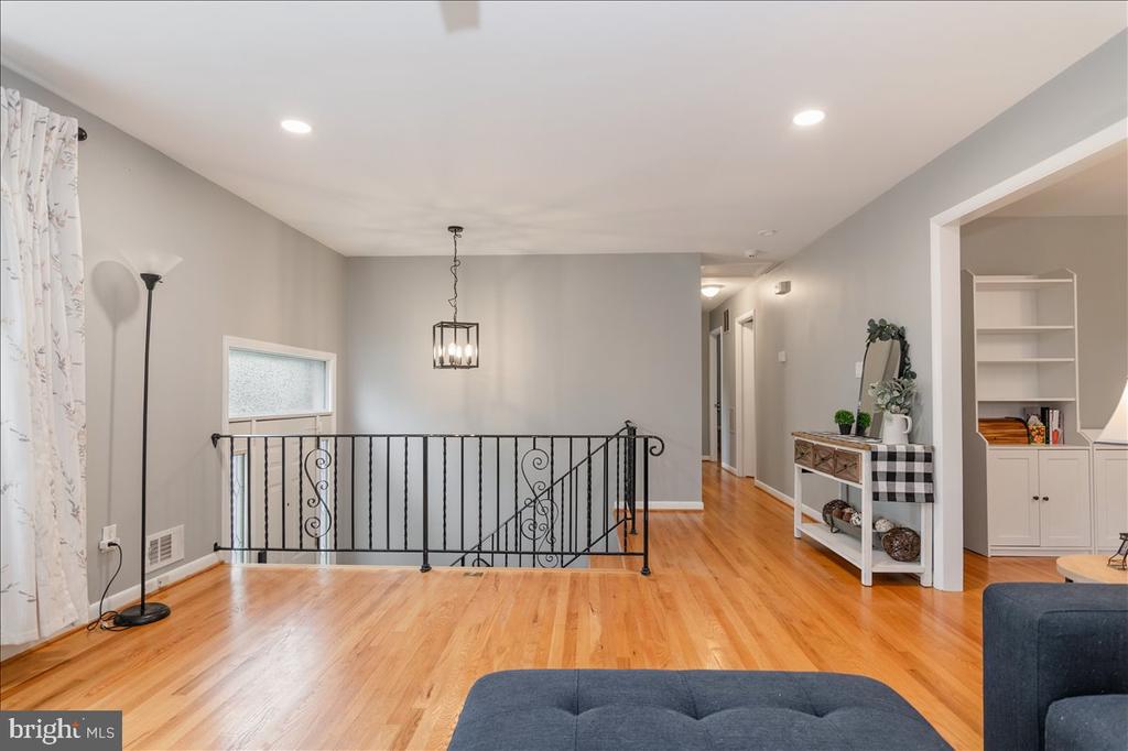 3428 RAMSGATE TERRACE