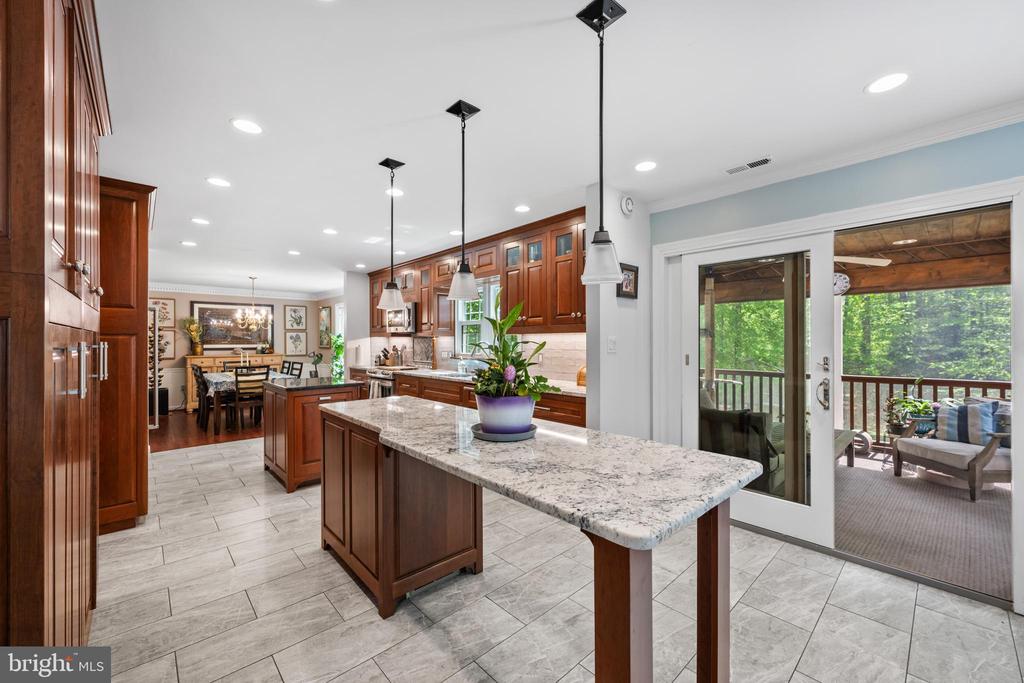 7362 CLIFTON ROAD