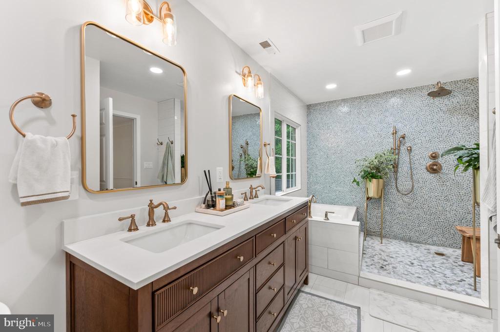 7362 CLIFTON ROAD