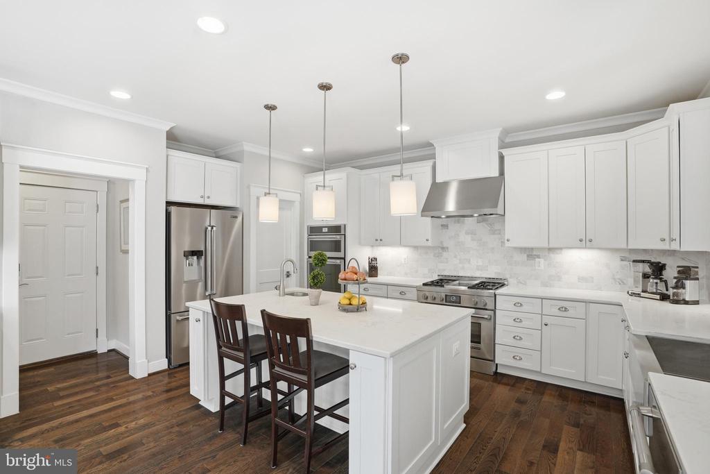6365 VERDE COURT