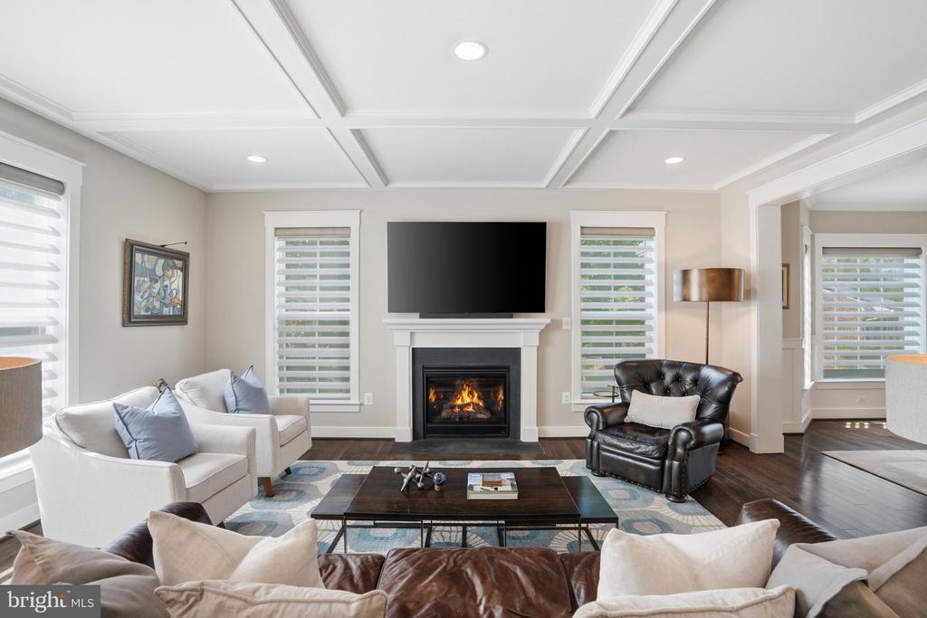 6365 VERDE COURT
