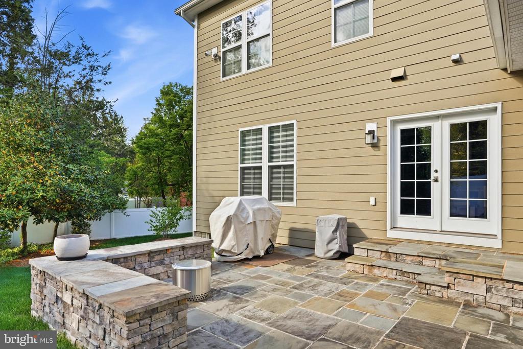 6365 VERDE COURT