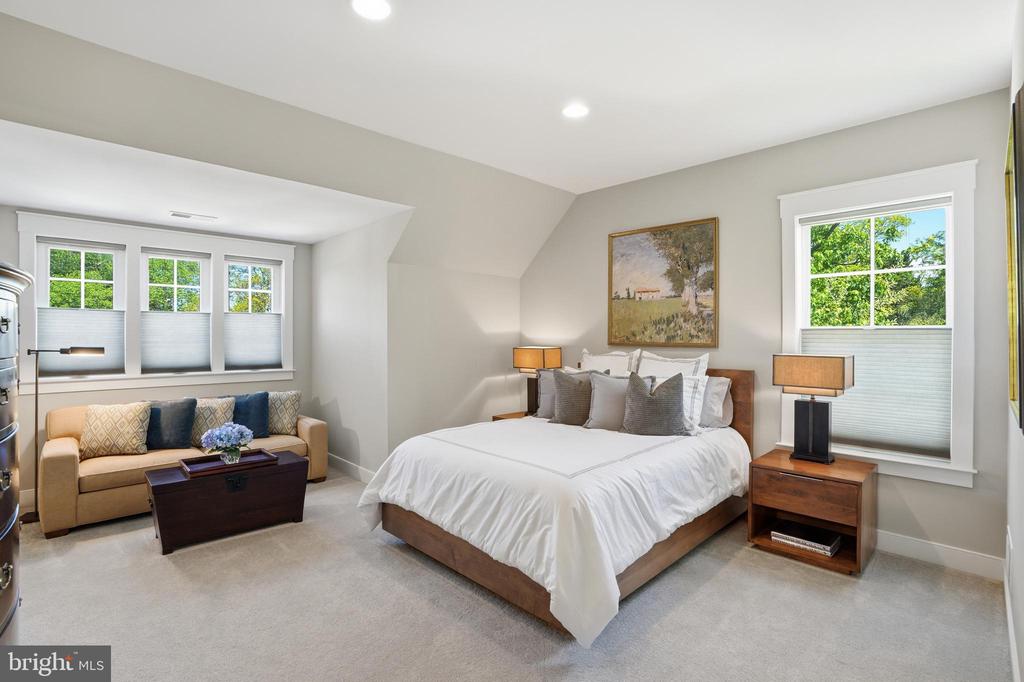 6365 VERDE COURT