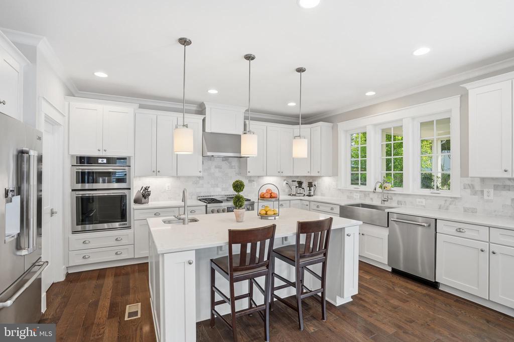 6365 VERDE COURT