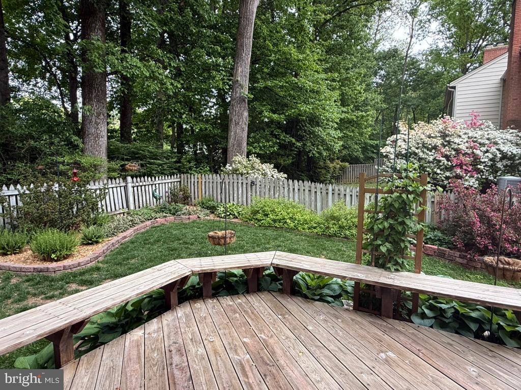 10012 WOOD SORRELS LANE