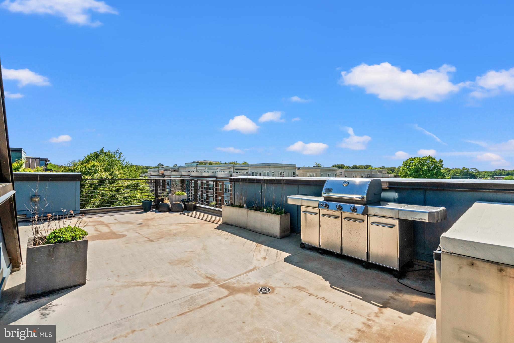 3012 DISTRICT AVENUE