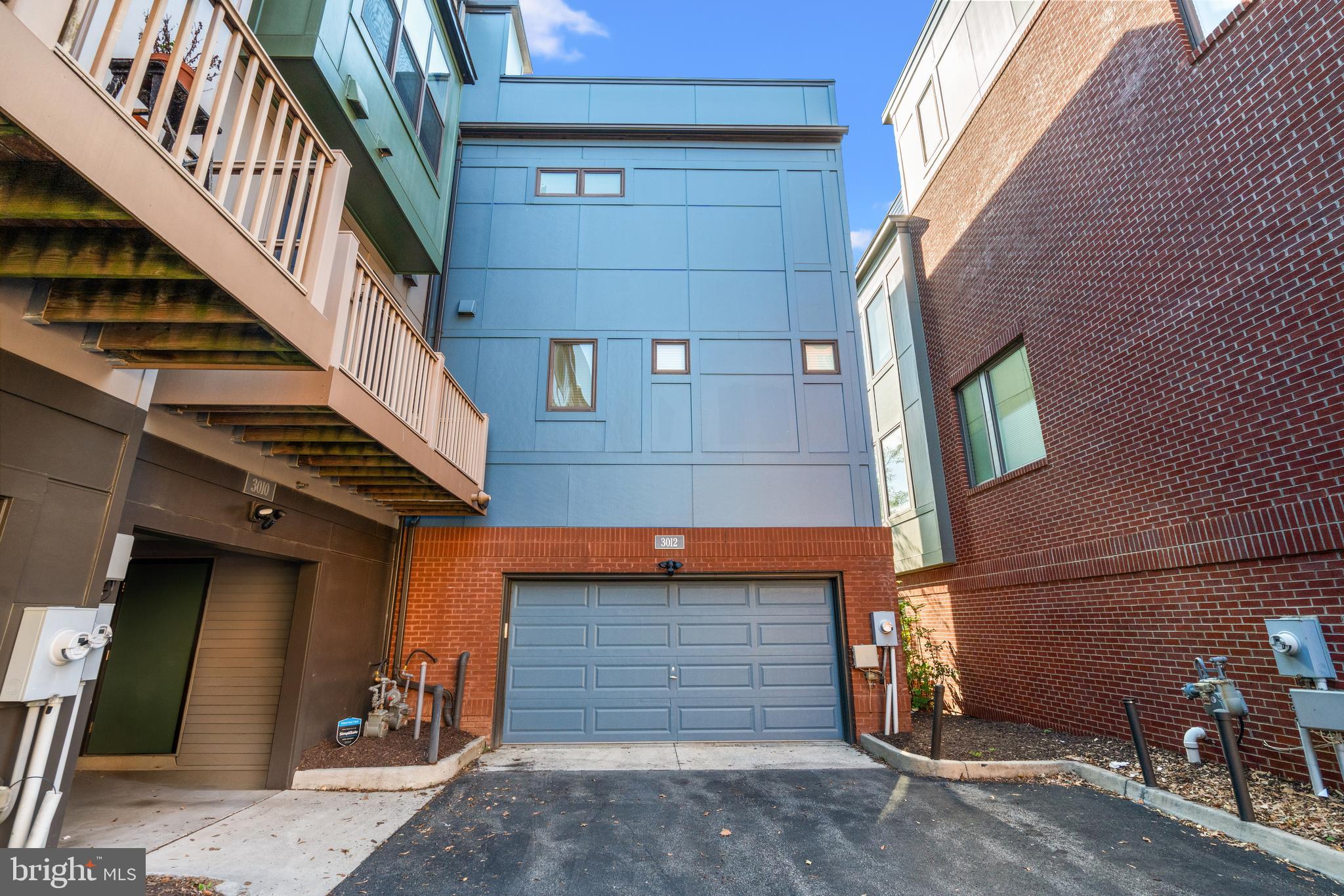 3012 DISTRICT AVENUE