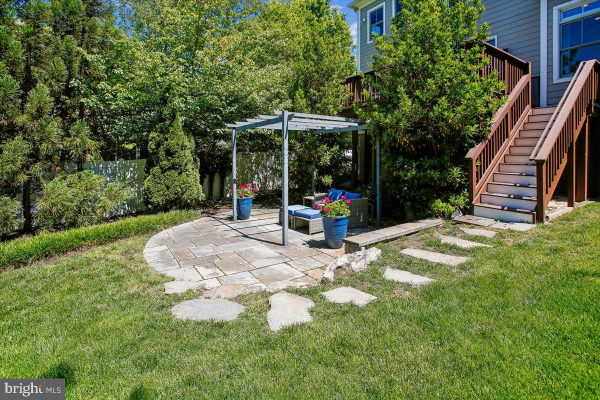 2134 EMILYS LANE