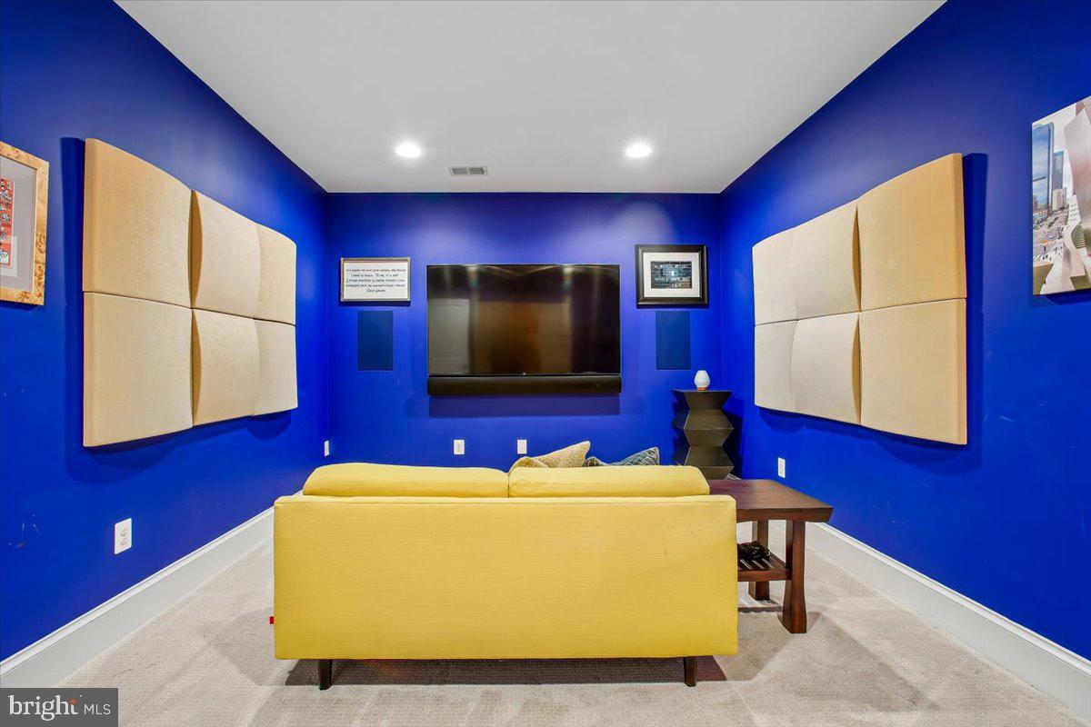 2134 EMILYS LANE