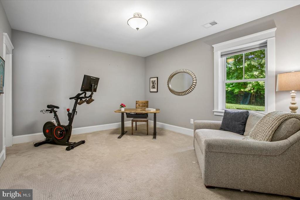 2134 EMILYS LANE