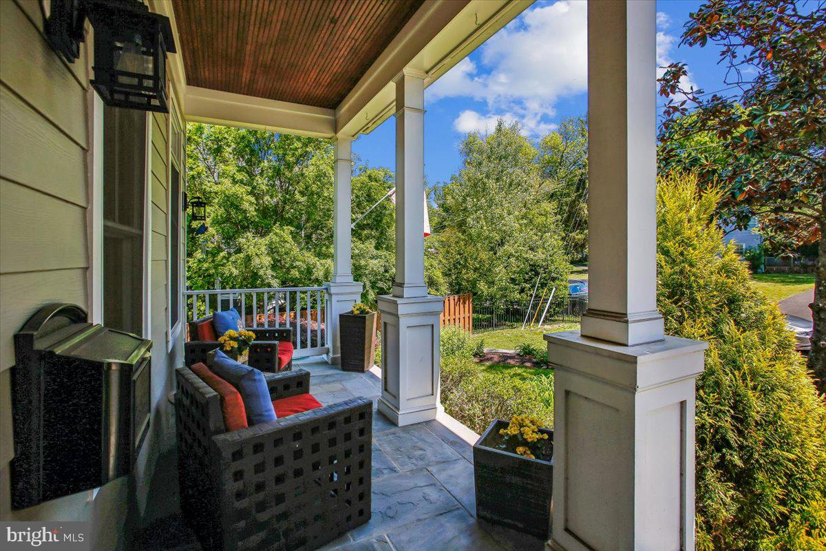 2134 EMILYS LANE