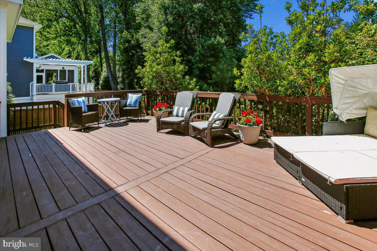 2134 EMILYS LANE