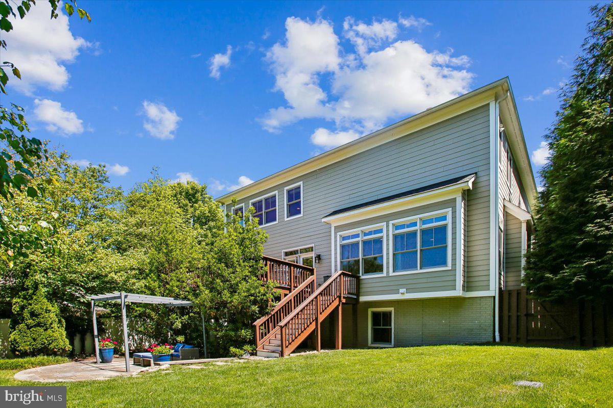 2134 EMILYS LANE