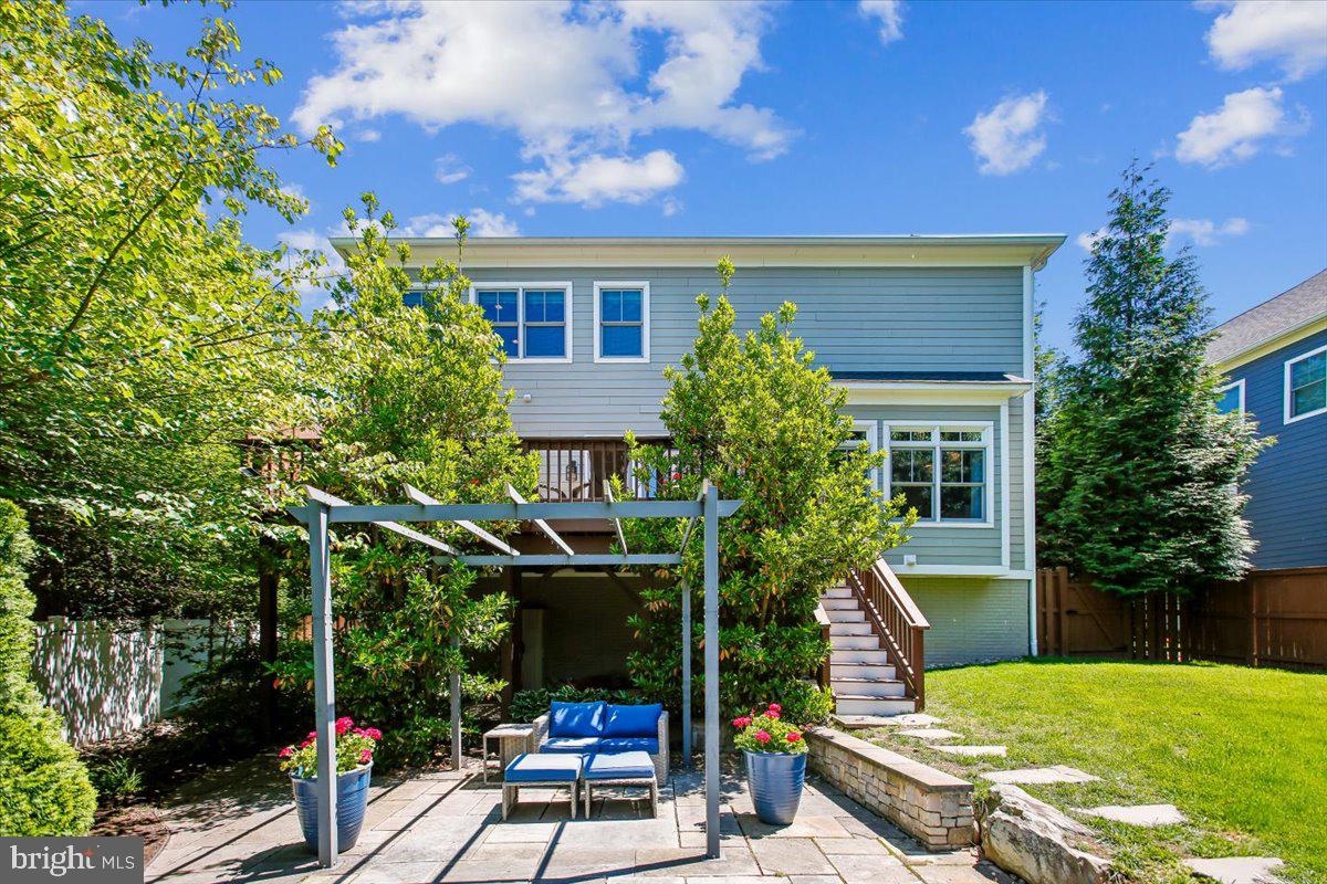 2134 EMILYS LANE