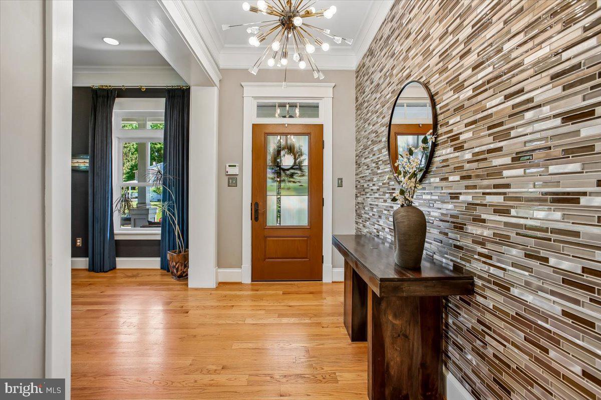 2134 EMILYS LANE