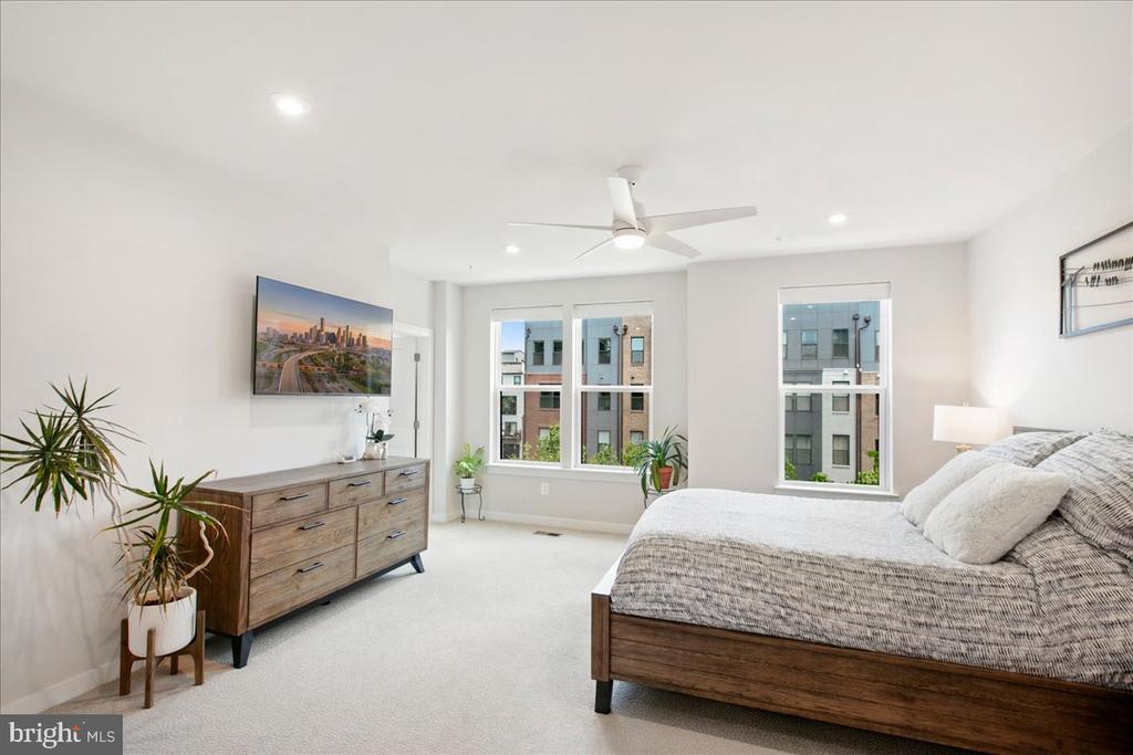 4153 RED MULBERRY DRIVE Unit: 20