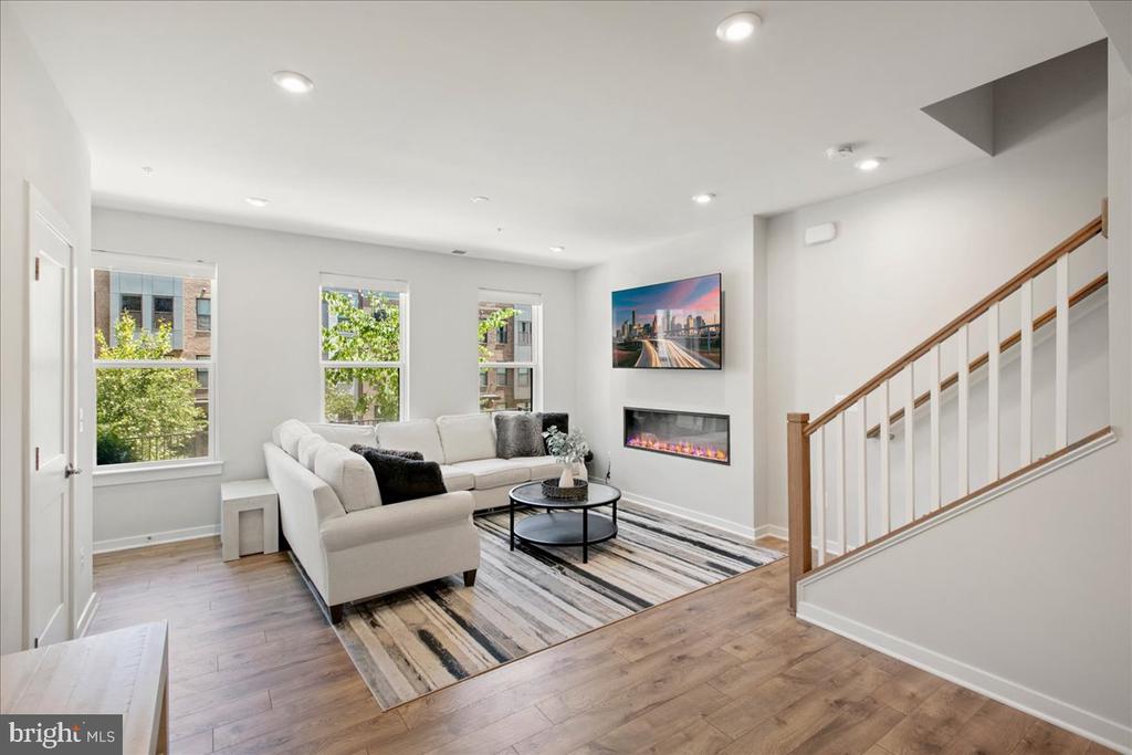 4153 RED MULBERRY DRIVE Unit: 20