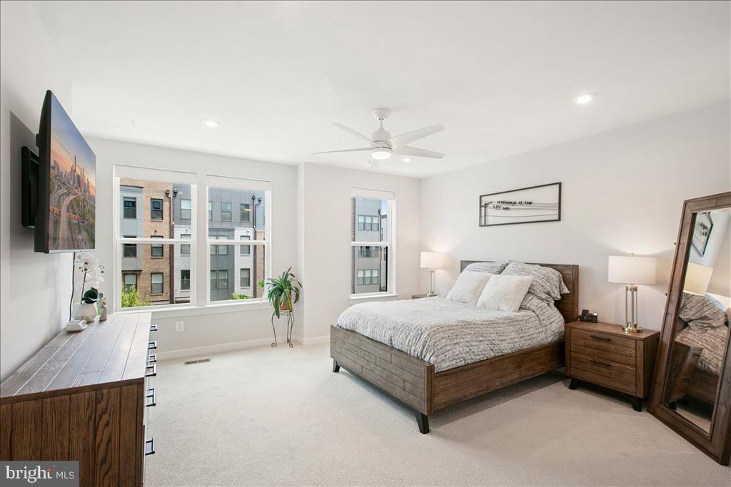 4153 RED MULBERRY DRIVE Unit: 20