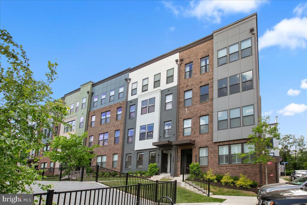 4153 RED MULBERRY DRIVE Unit: 20