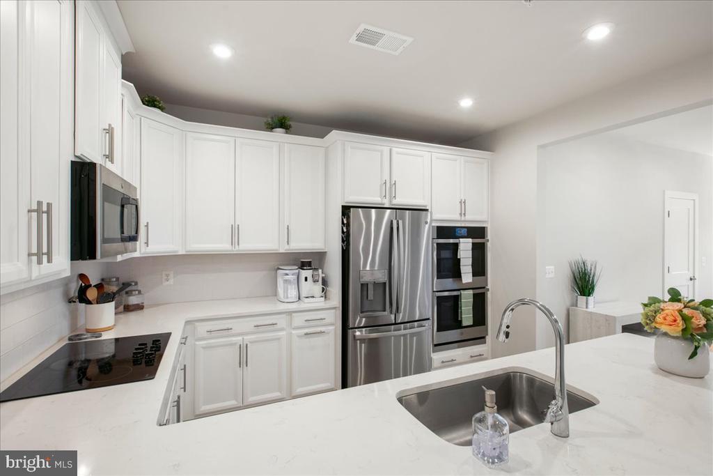 4153 RED MULBERRY DRIVE Unit: 20