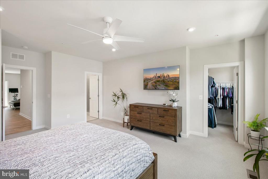 4153 RED MULBERRY DRIVE Unit: 20