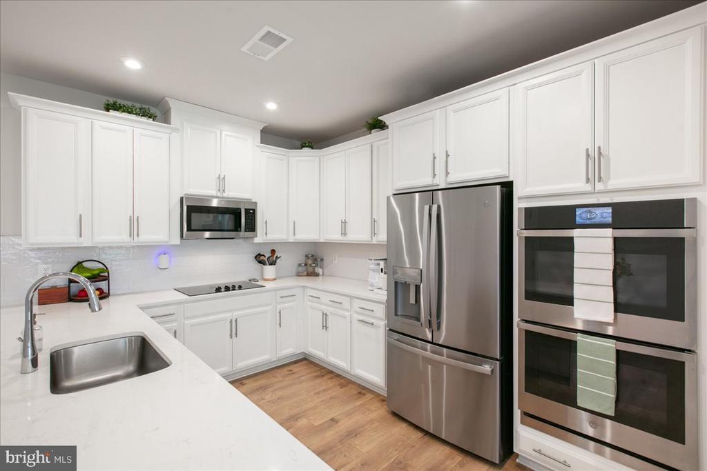 4153 RED MULBERRY DRIVE Unit: 20