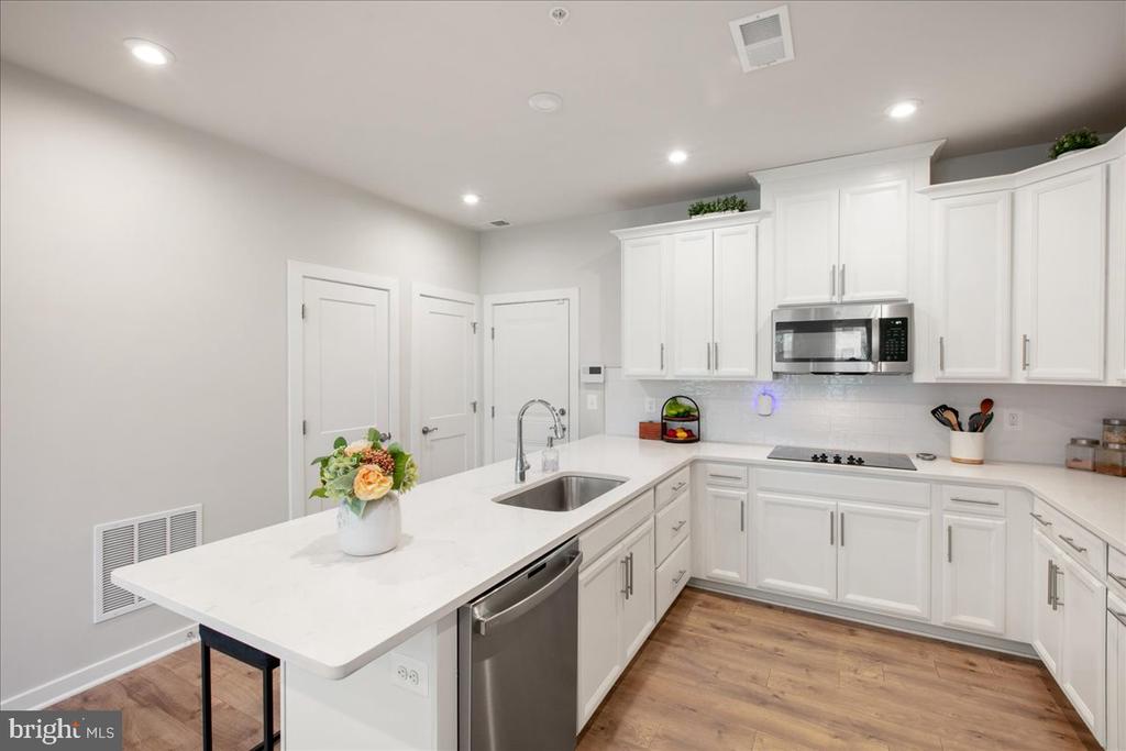4153 RED MULBERRY DRIVE Unit: 20