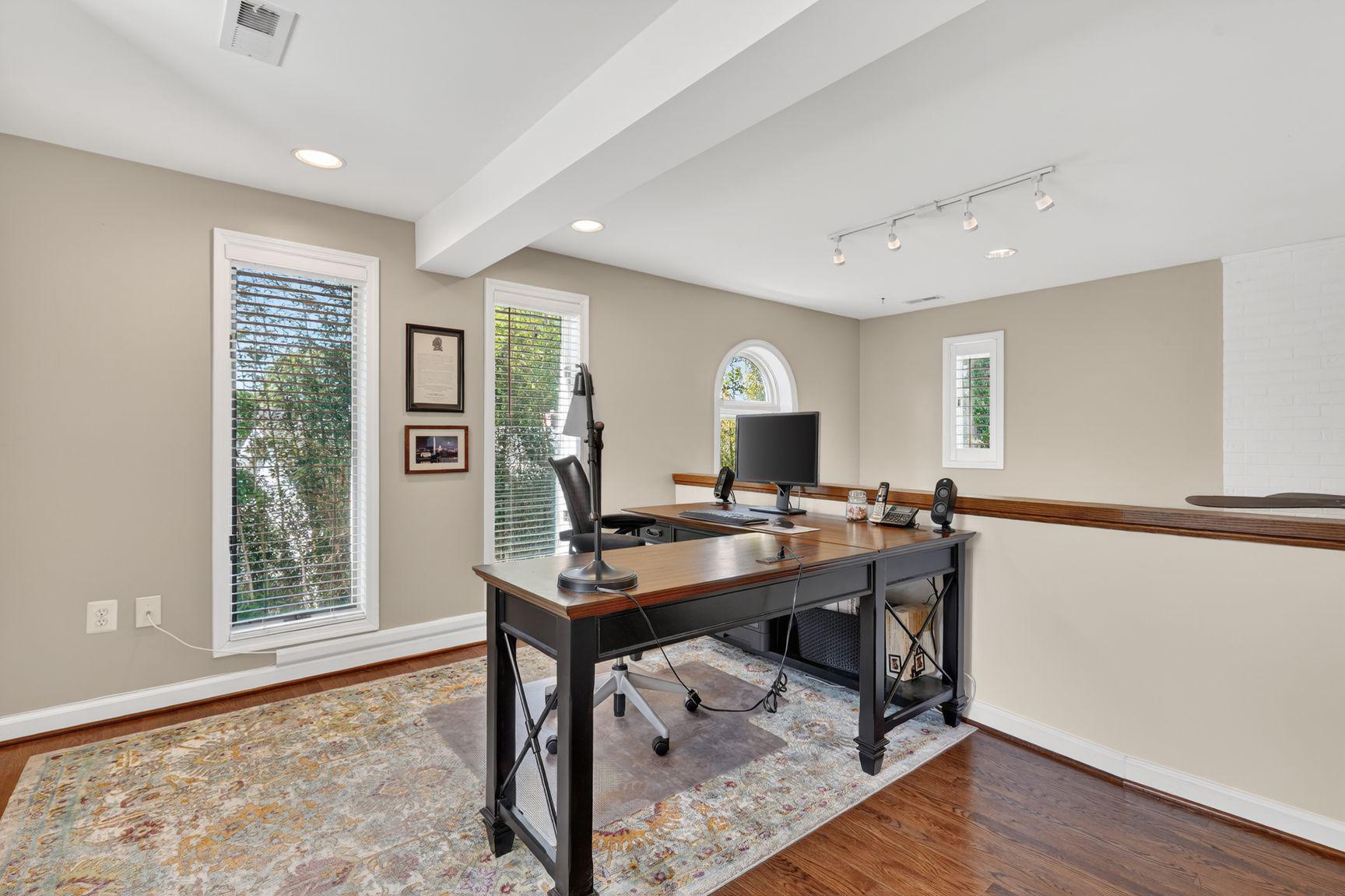 4428 BROOKSIDE DRIVE