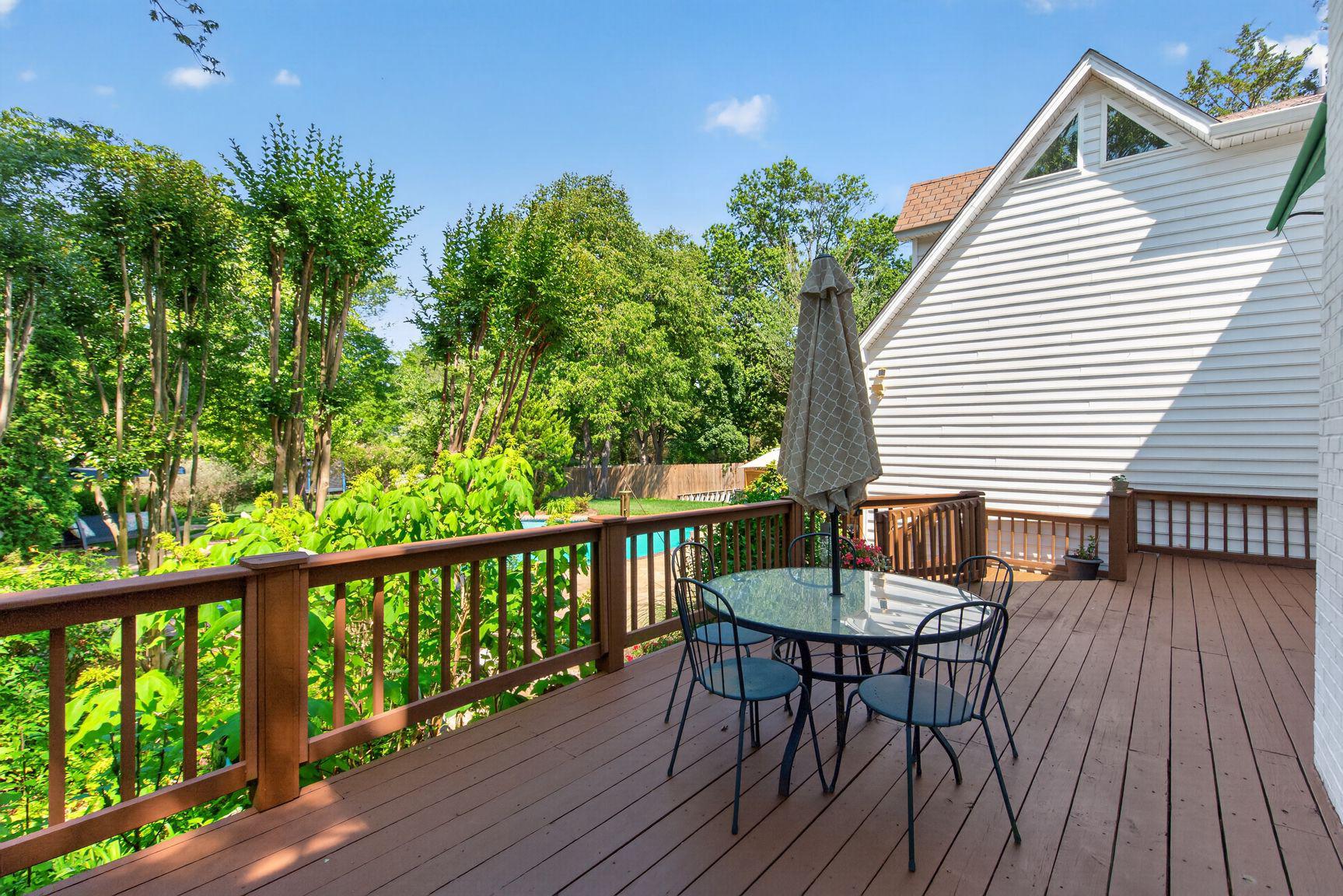 4428 BROOKSIDE DRIVE