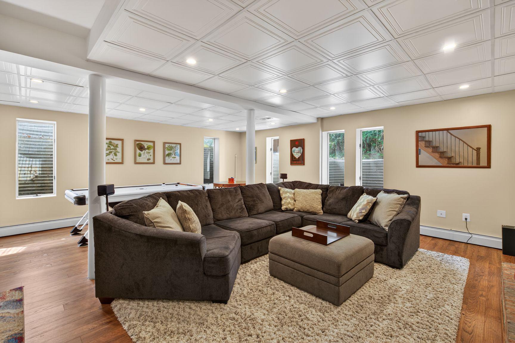4428 BROOKSIDE DRIVE