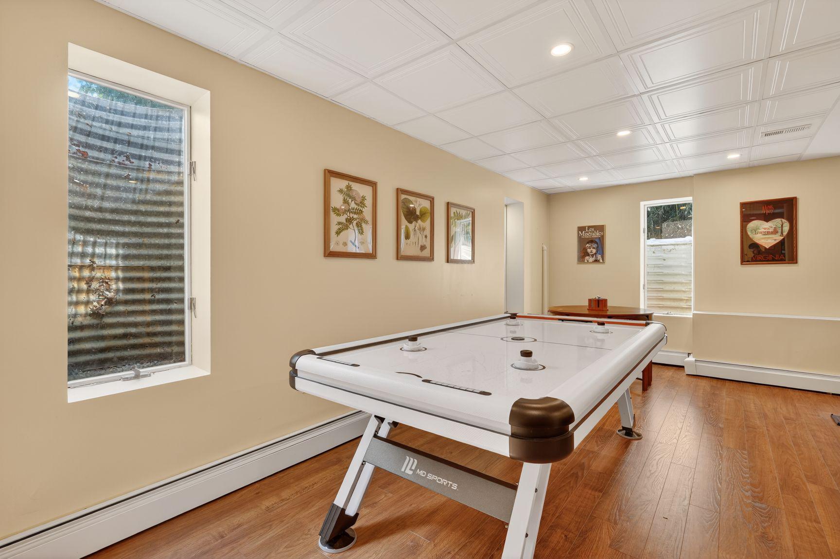 4428 BROOKSIDE DRIVE