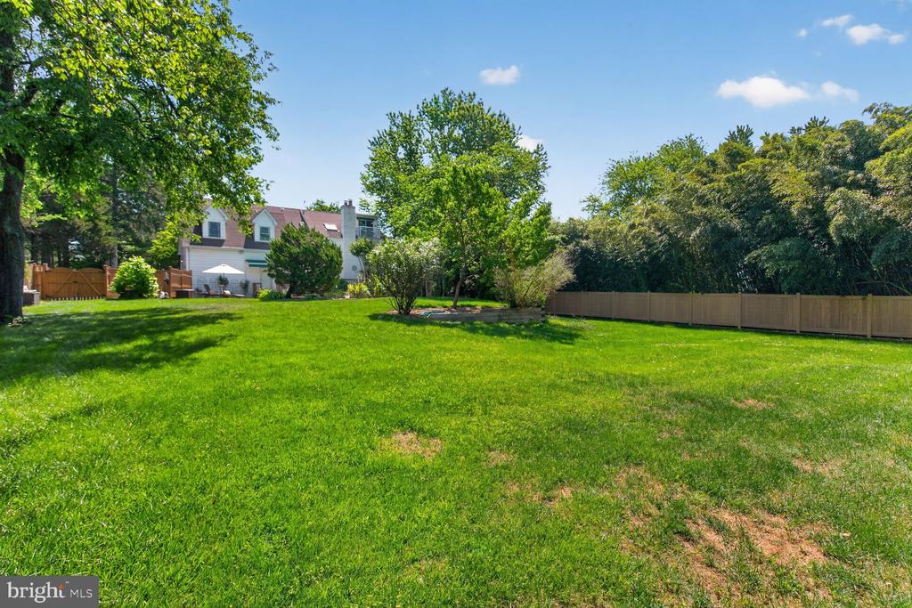 4428 BROOKSIDE DRIVE