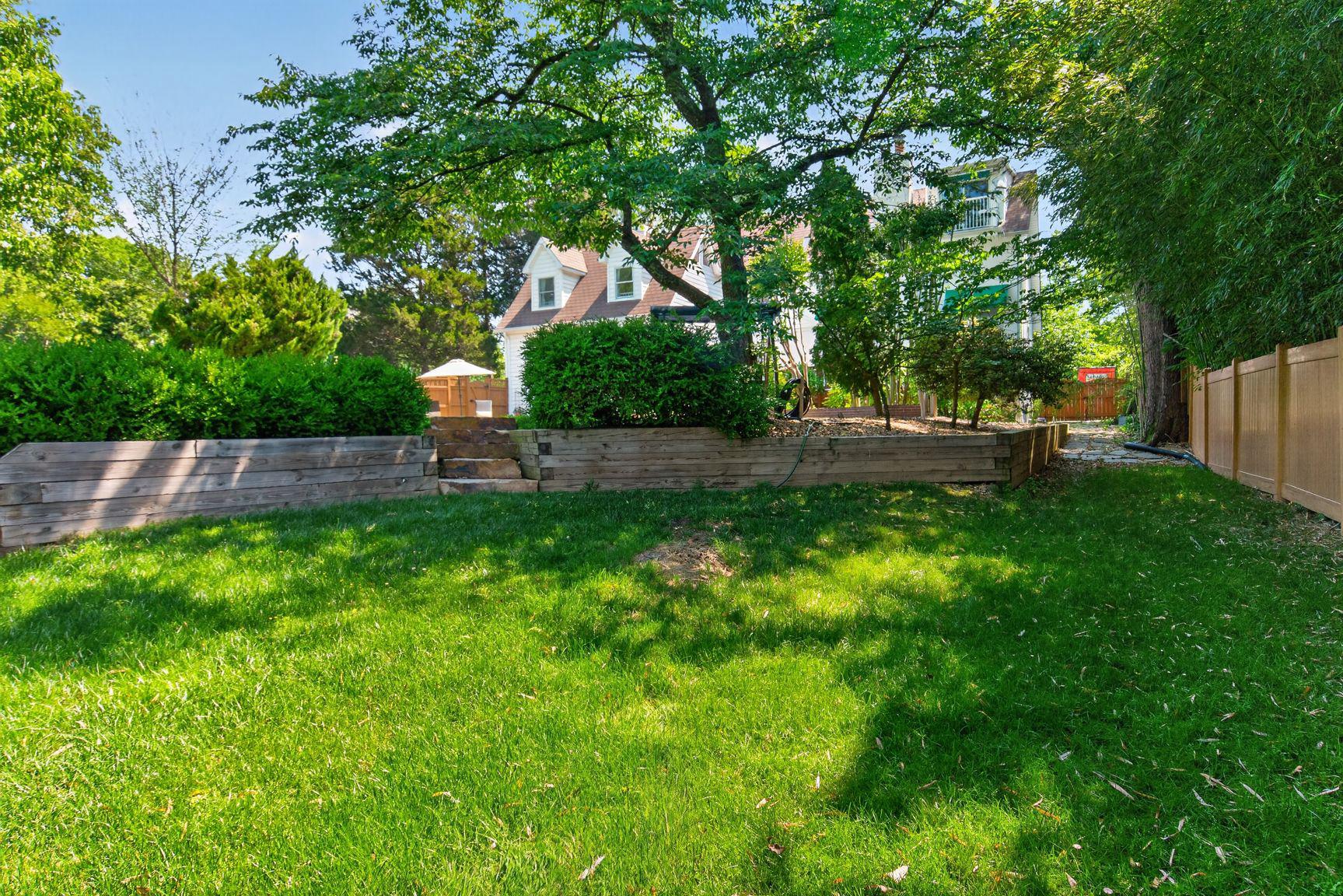4428 BROOKSIDE DRIVE