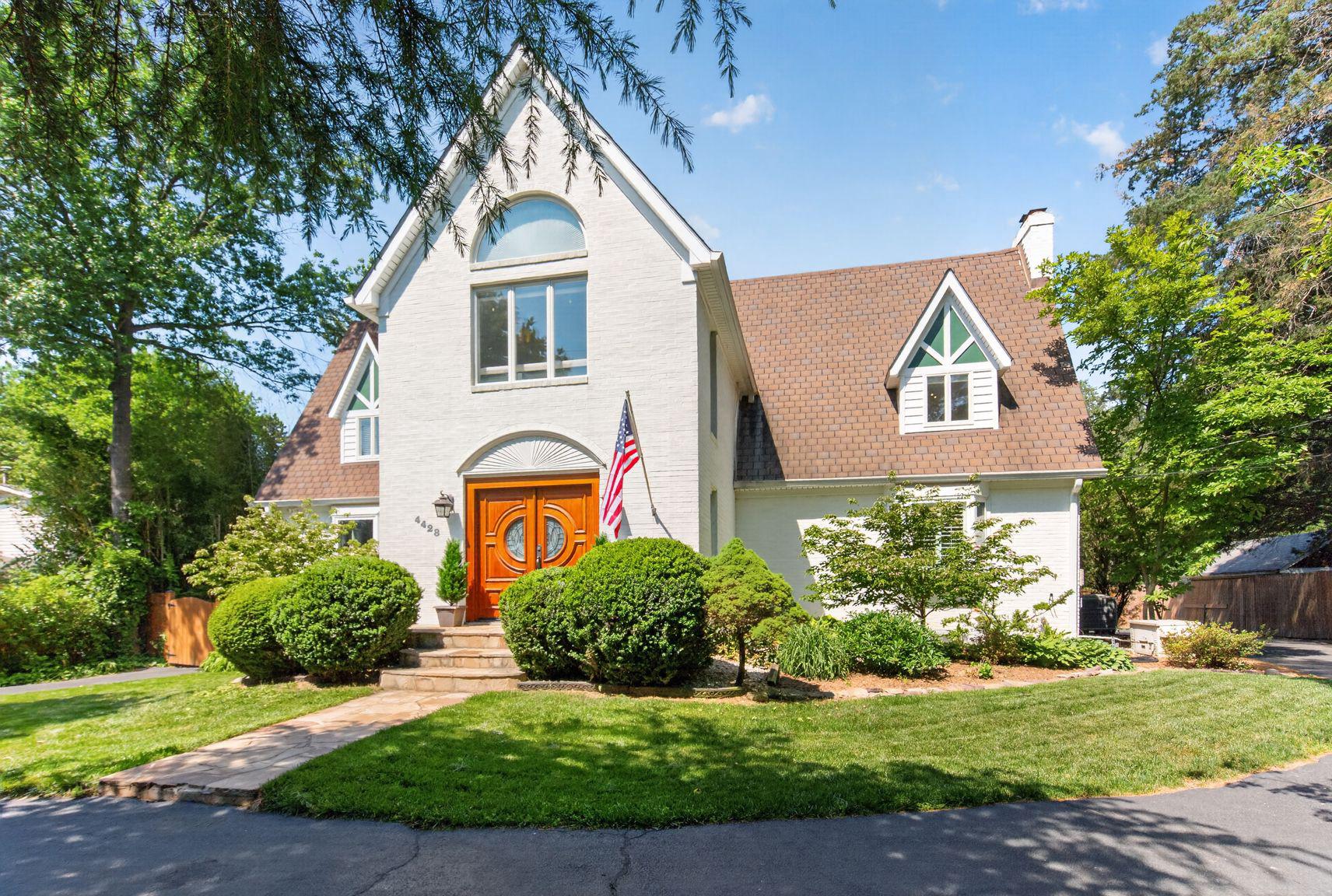 4428 BROOKSIDE DRIVE