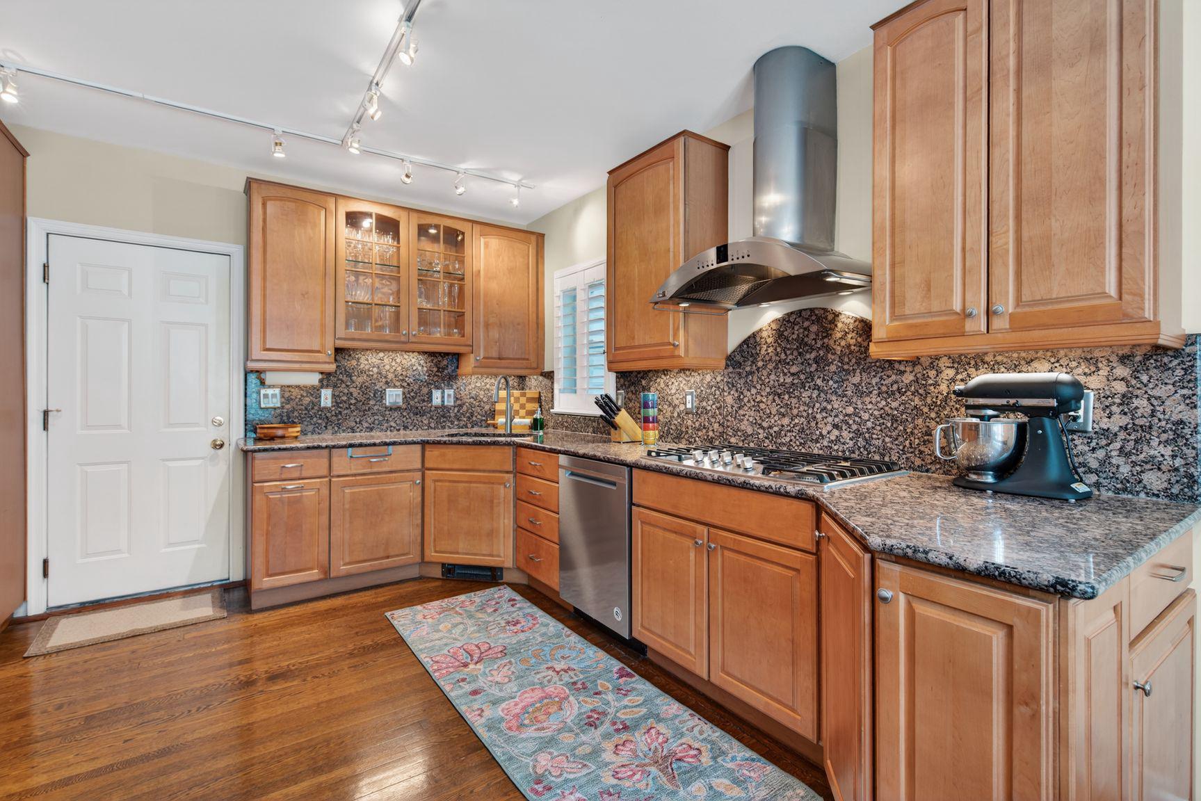 4428 BROOKSIDE DRIVE