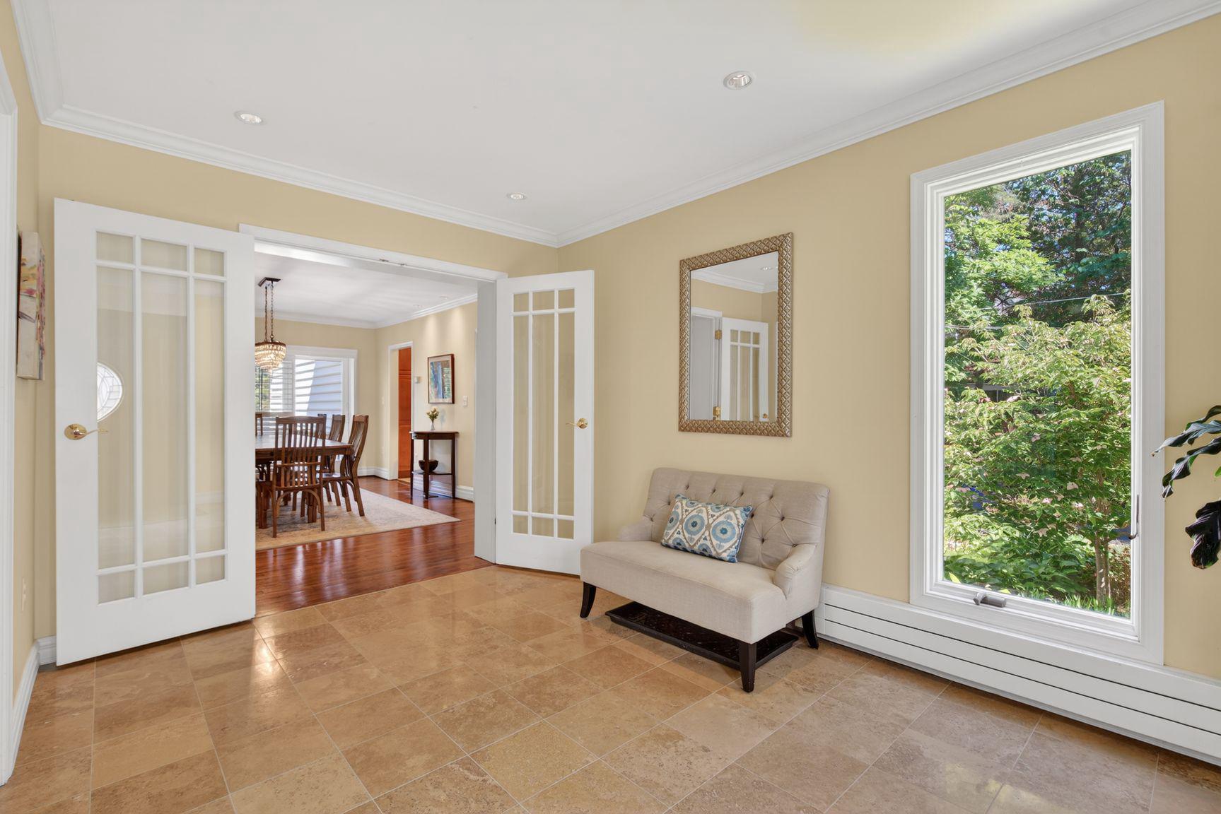 4428 BROOKSIDE DRIVE