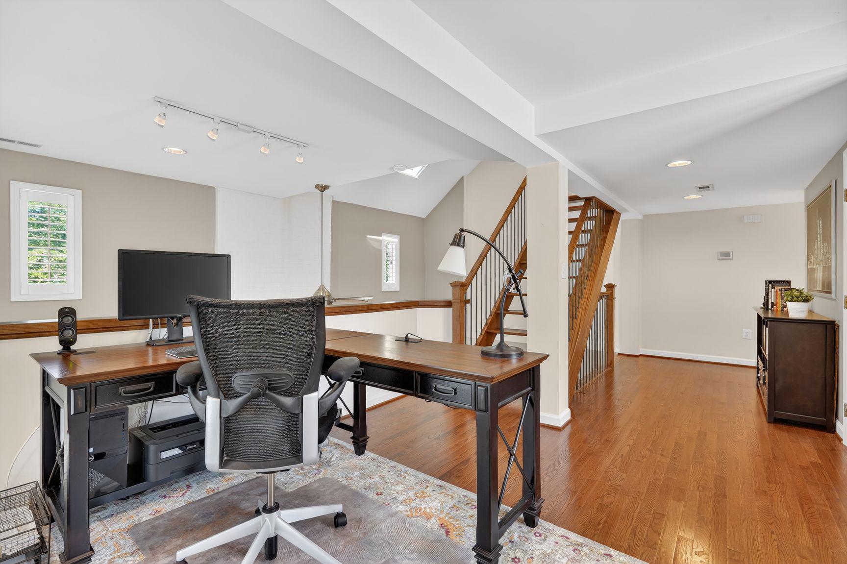 4428 BROOKSIDE DRIVE