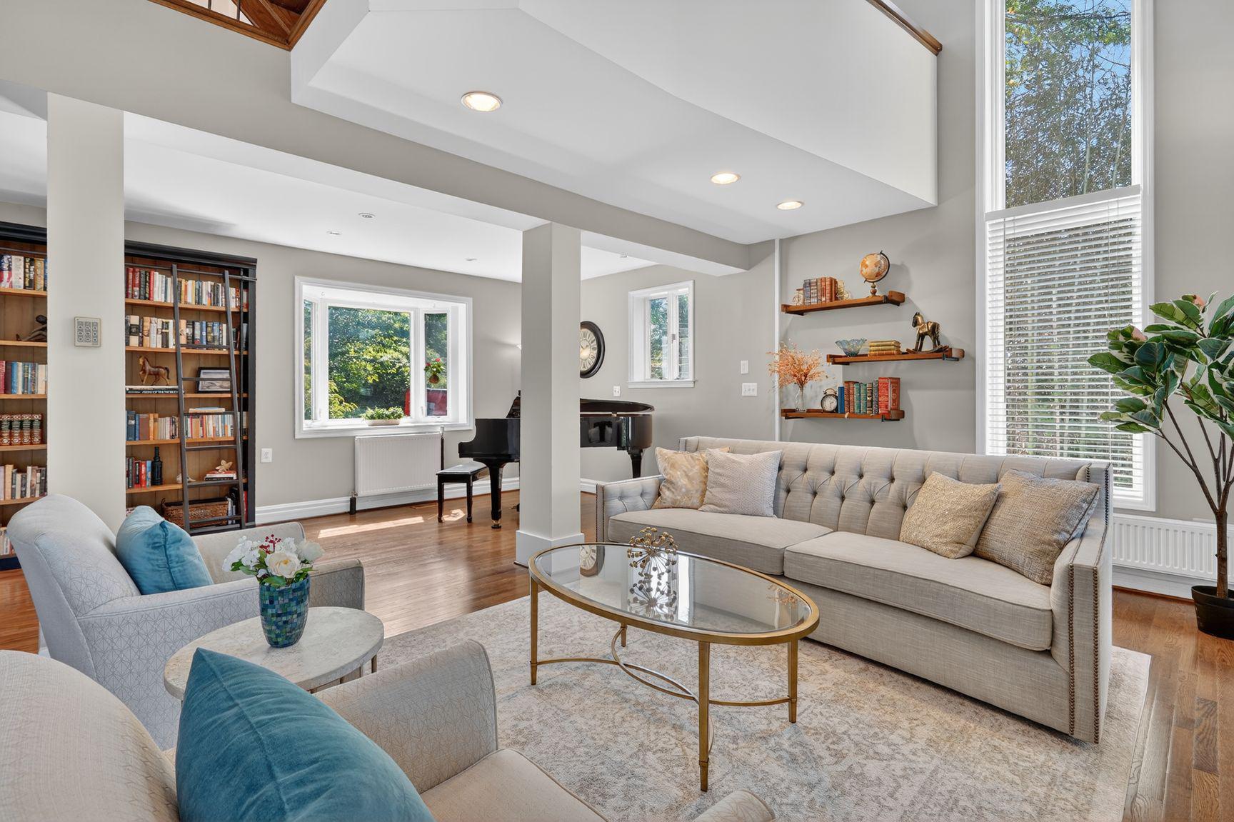 4428 BROOKSIDE DRIVE
