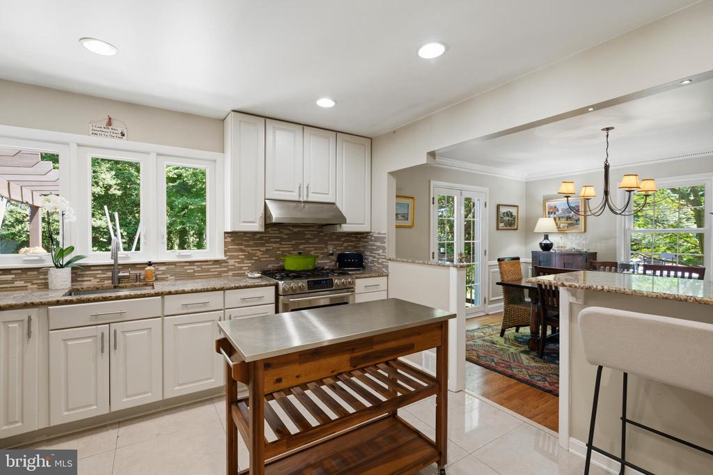 8611 CYRUS PLACE