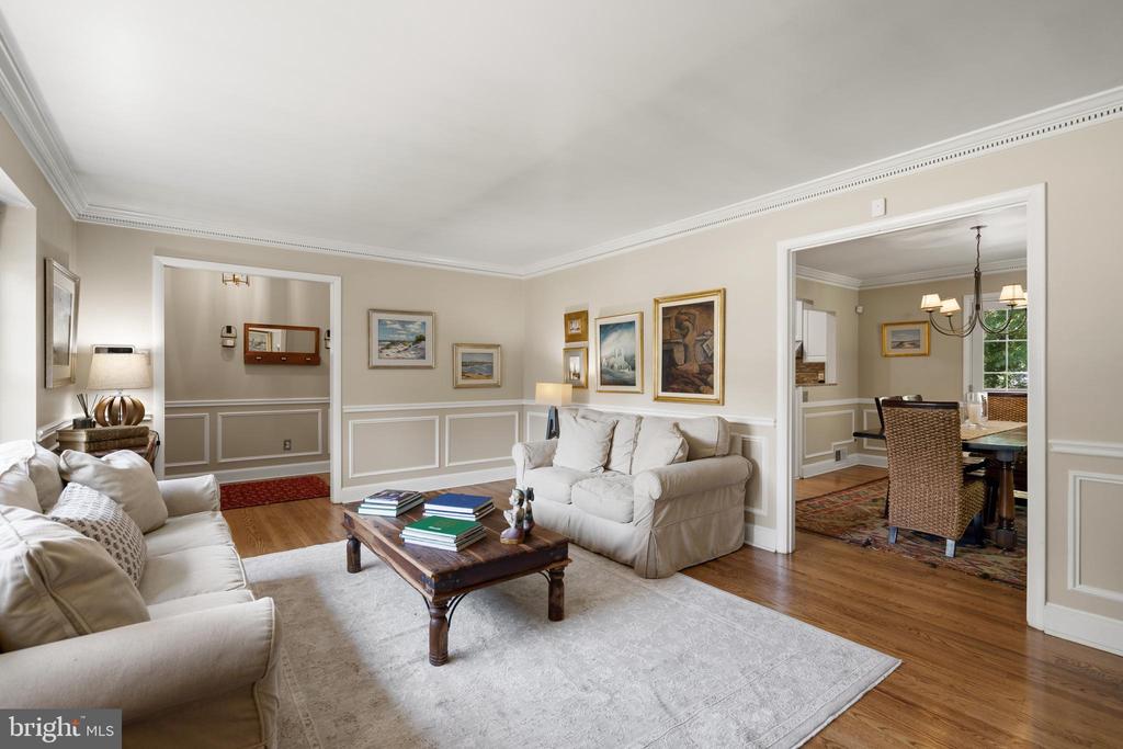8611 CYRUS PLACE