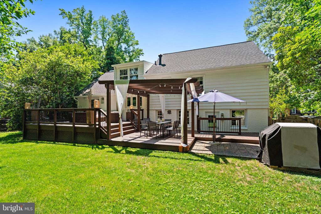 8611 CYRUS PLACE
