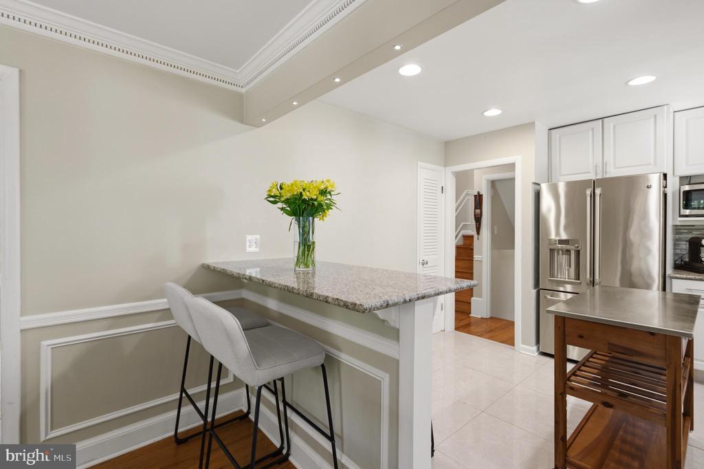 8611 CYRUS PLACE